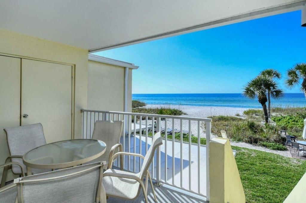 Laplaya 201C Breathtaking Gulf Panorama From This Corner End Unit With A Private Stairway To The Beach Longboat Key Exteriör bild